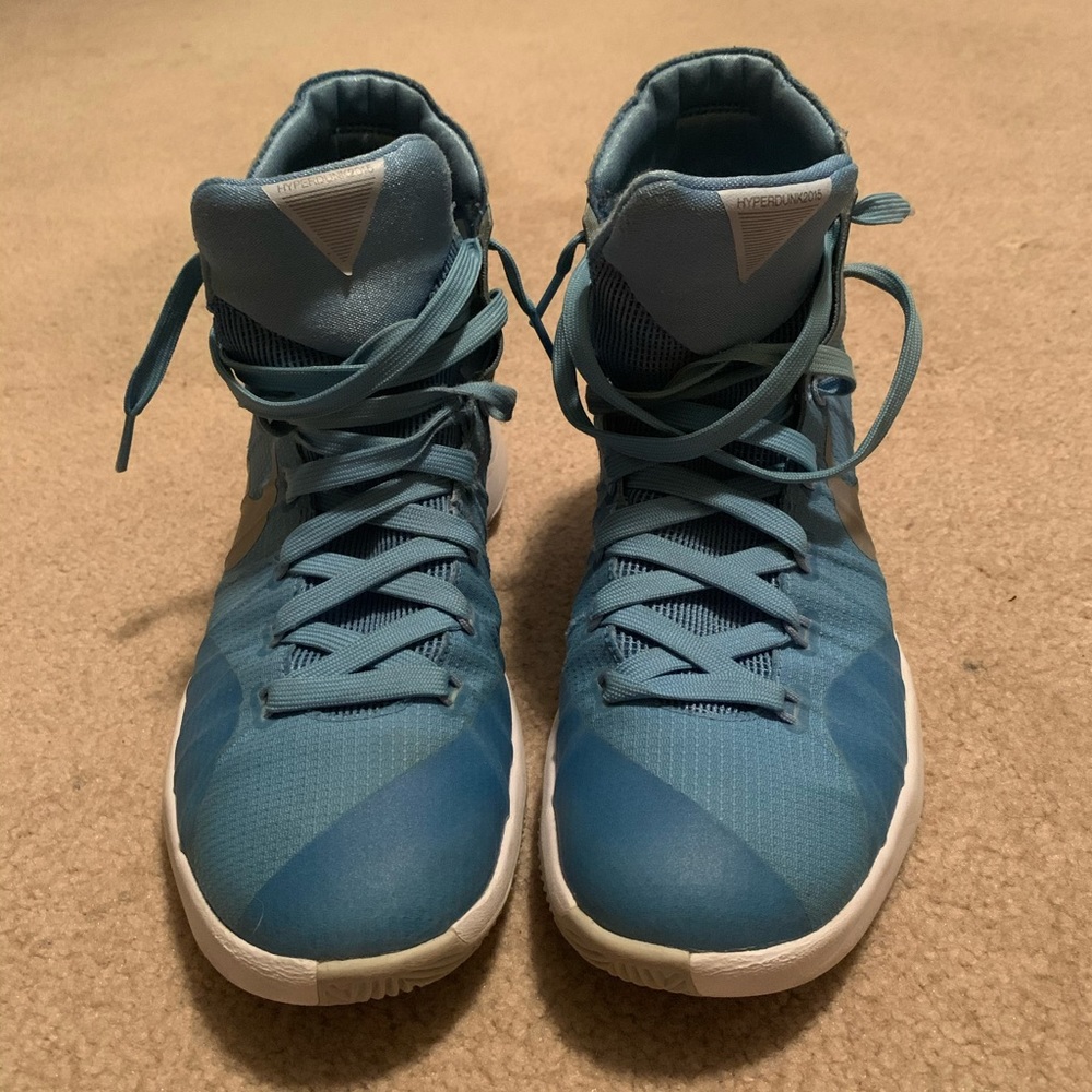Nike women’s hyperdunk basketball shoes